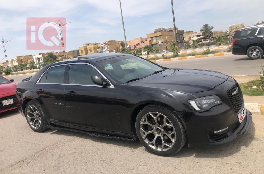 كرايسلر 300